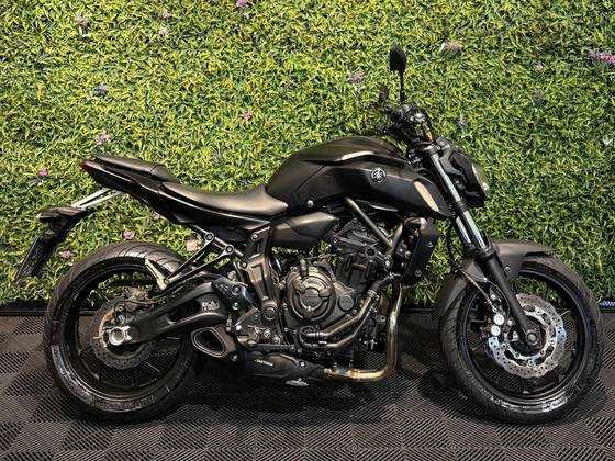 YAMAHA MT-07 ABS YAMAHA MT-07 ABS